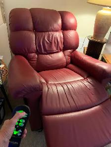 Power Leather Recliner - Photo 4