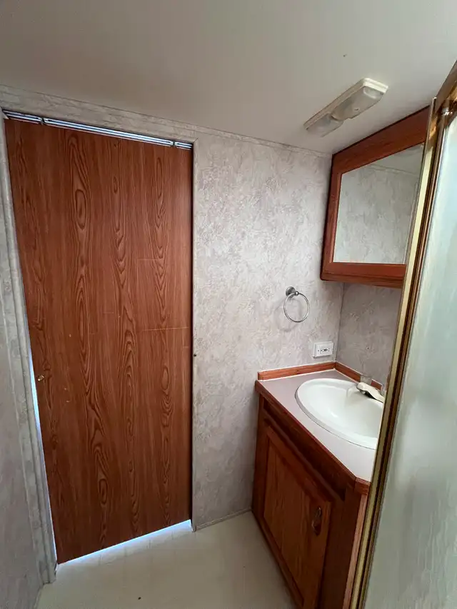 Seasonal Site & 36' Sea Hawk by Gulf Stream priced to enjoy - Photo 6