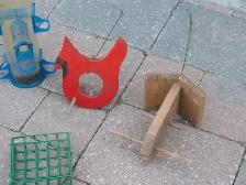 5 Bird Feeders, plus free gift - Photo 5