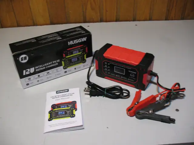 12 Volt Intelligent Pulse Repair Battery Charger, BRAND NEW - Photo 4