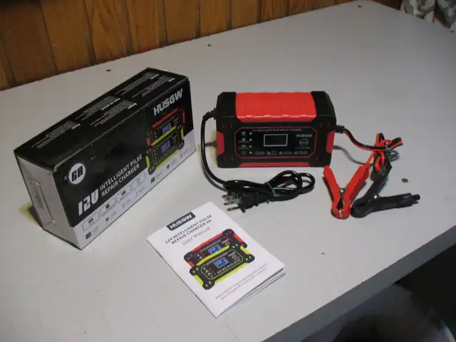 12 Volt Intelligent Pulse Repair Battery Charger, BRAND NEW - Photo 5
