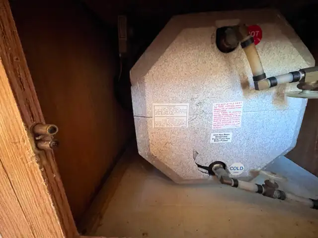 36 foot trailer & seasonal site-Sensibly Priced - Photo 4