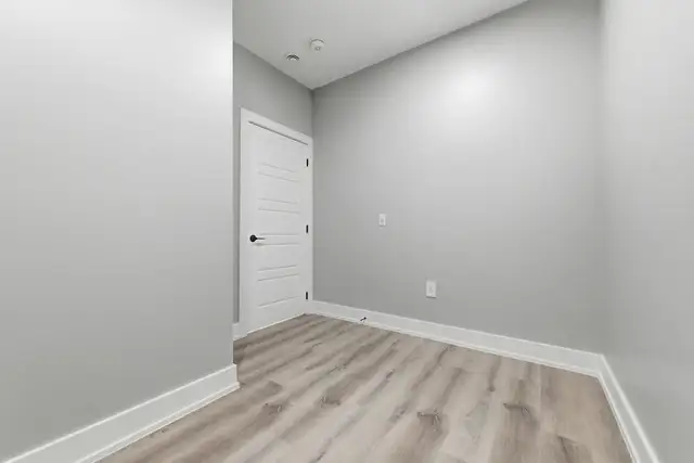 New One Bedroom Plus Den - Photo 15