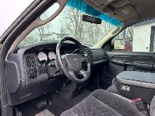 2005 Dodge Ram 1500 SLT 5.7L HEMI 4x4 - Photo 13