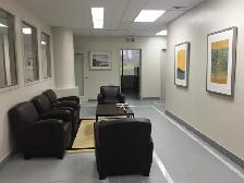 $850/mo – Spacious Corner Office for Lease – Hurontario St - Photo 3