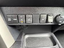 2018 Toyota RAV4 XLE • Accident Free AWD - Photo 15