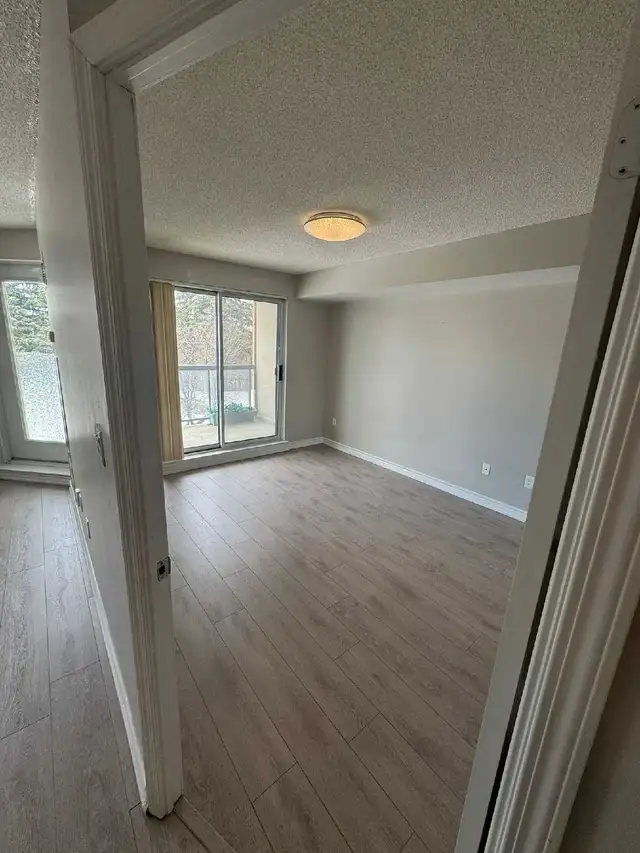 1 BED   1 BATH Condo for rent - Photo 6