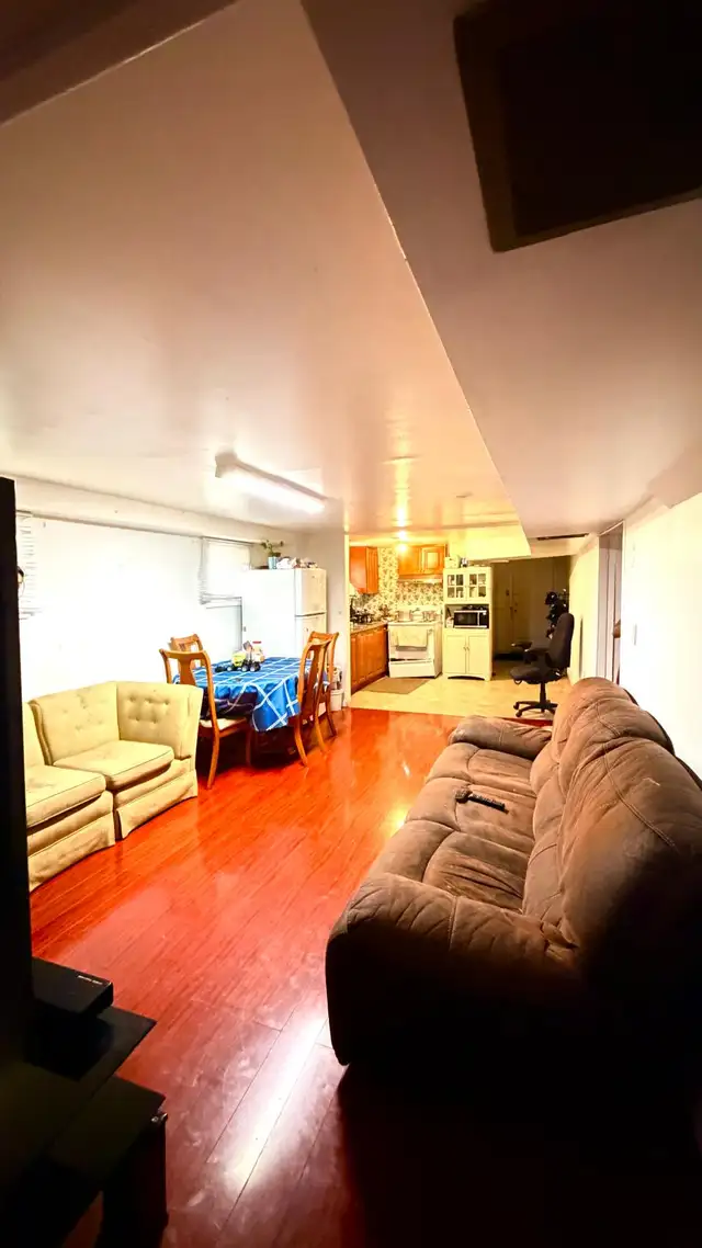2 Bedroom Walkout Basement for rent in Malton, Mississauga. - Photo 4