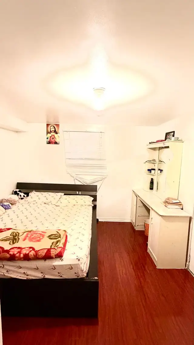 2 Bedroom Walkout Basement for rent in Malton, Mississauga. - Photo 6
