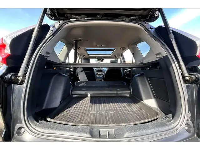 2017 Honda CR-V Touring | Leather | Sunroof | Honda Sensing | AW - Photo 28