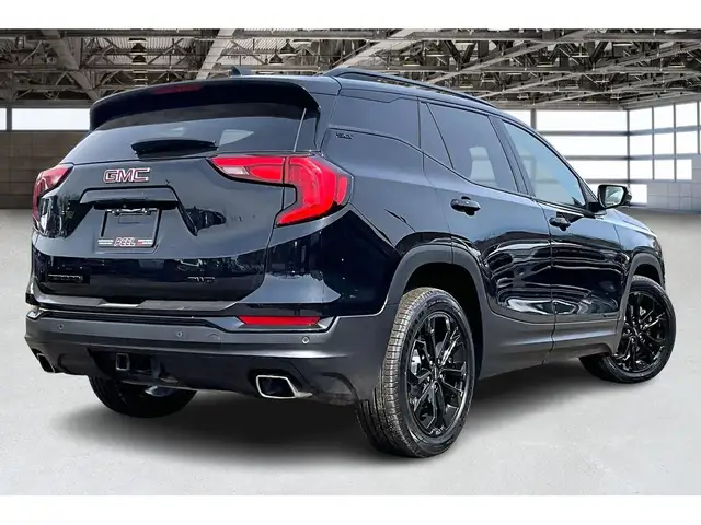 2020 GMC Terrain SLT Elevation | Pro Grade Pkg | Sunroof | AWD - Photo 2