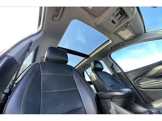 2020 GMC Terrain SLT Elevation | Pro Grade Pkg | Sunroof | AWD - Photo 17