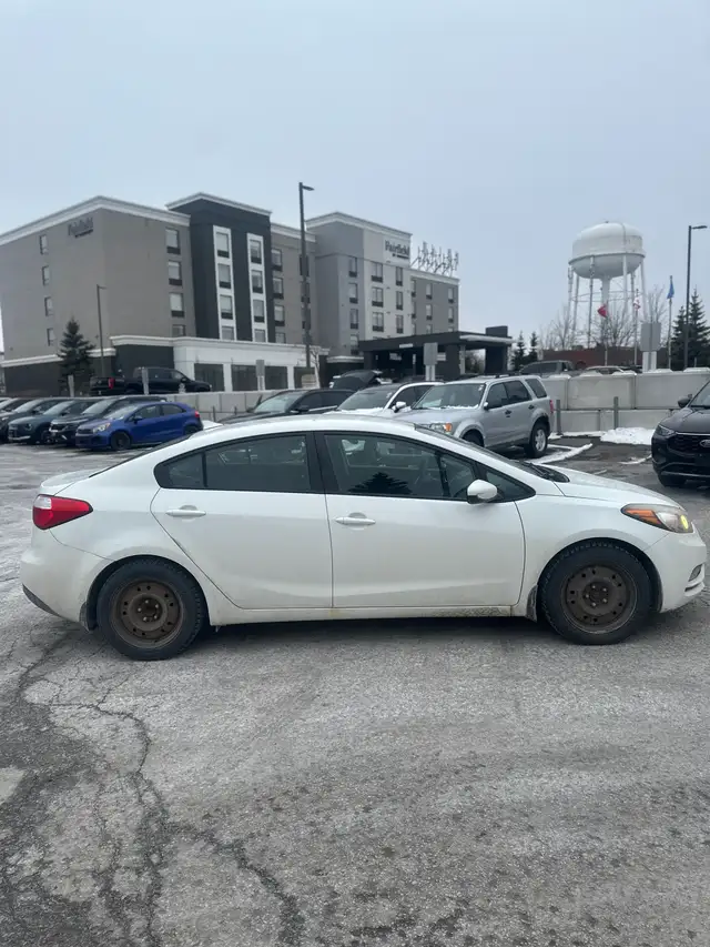 2016 Kia Forte LX AT - AS IS - Photo 5