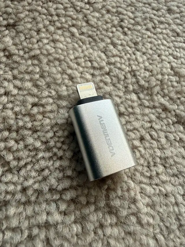 USB to Lightning Adapter