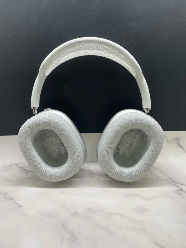 Apple AirPods Max Lightning With Case - Photo 2