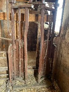 Cattle head gate half price $525 - Photo 2