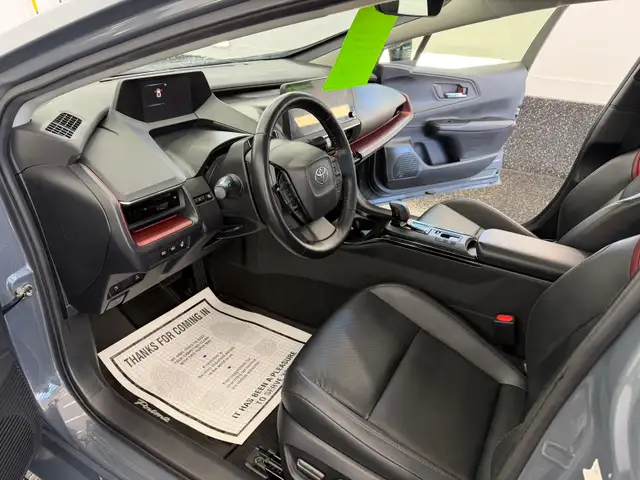 2023 Toyota Prius Prime XSE premium - Photo 8