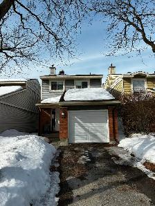 Executive single Family,2 Story,3 1 BR s,Baseline/fisher,May1,26