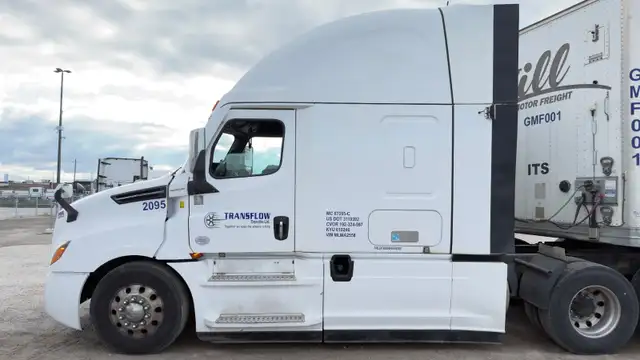 AZ DRIVER//OWNER OPERATOR/  - HIGHWAY MIDWEST AND SOUTH - Photo 2