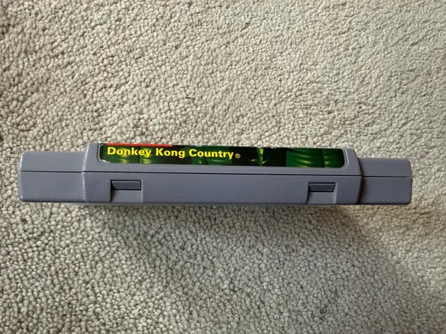 Super Nintendo Donkey Kong Country – SNES Cartridge Only - Photo 2