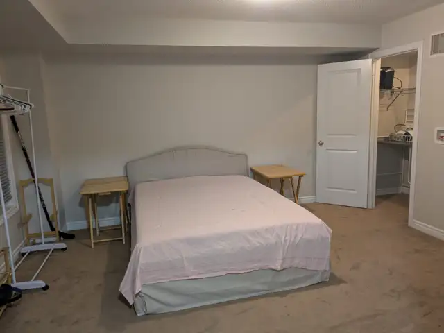 1 Bed, 1 Parking Bachelor Apartment - Available April 1, 2026 - Photo 8
