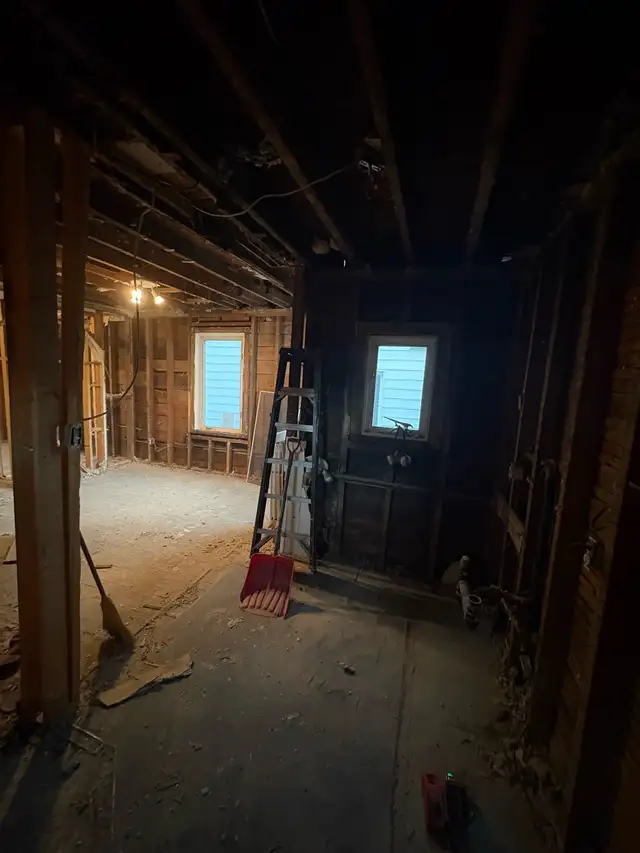 I’m looking for work (NOT HIRING) - Photo 4