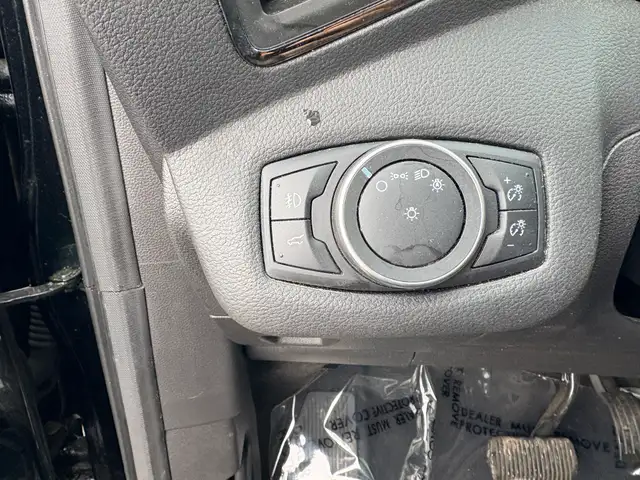 2017 Ford Escape Titanium - Photo 20