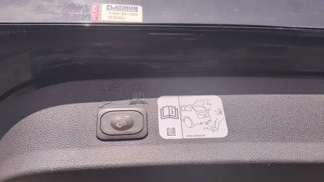 2017 Ford Escape Titanium - Photo 32