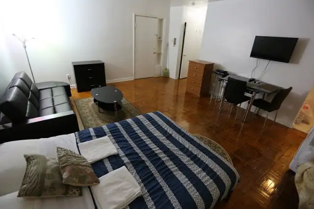 FURNISHED  APARTMENTS IN TORONTO WIFI, TV. GET $1000 CASH BONUS - Photo 2