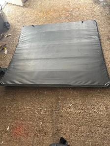 tonneau cover