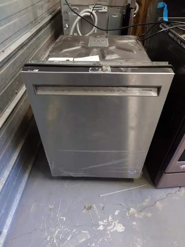 KitchenAid '24' Stainless Steel Dishwasher on Sale‼️ - Photo 3