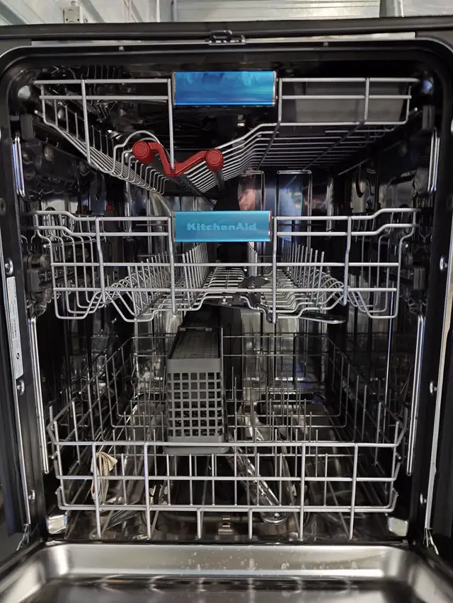 KitchenAid '24' Stainless Steel Dishwasher on Sale‼️ - Photo 5