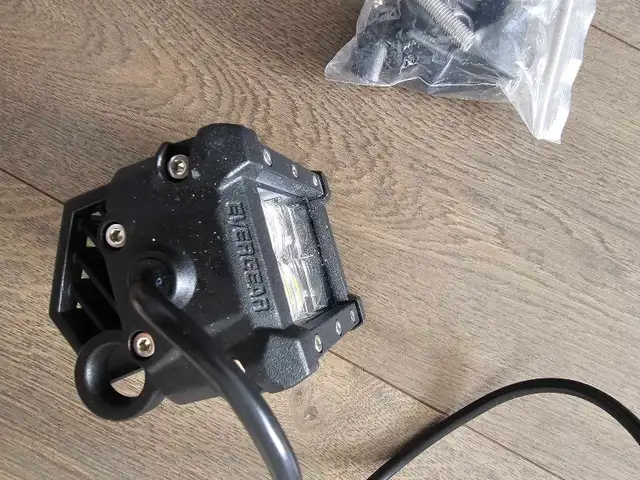 EVERGEAR AUTOMOTIVE 4 in. LED Flood Light - Photo 3