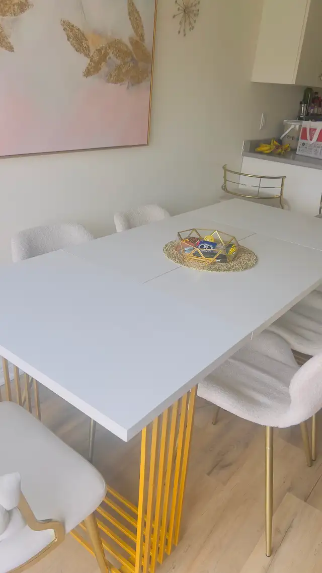 dining room table and chairs - Photo 2