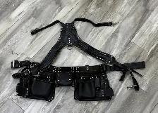 Task T77555 Signature Carpenters Apron - Photo 1