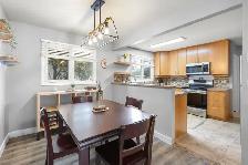 OH! Extensively Renovated 4dbrm Bungalow w/ 3-Season Sunroom! - Photo 4
