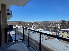 Spacious Apt w Balcony – Secure Building w Elevator - Smoke Free