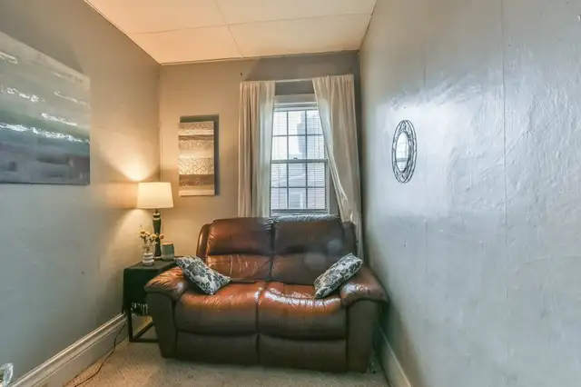 2 Bedroom Home for Sale in Manor Park Neighbourhood - Photo 8