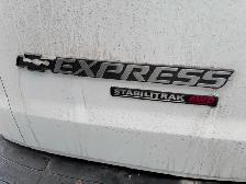 2014 Chevrolet Express Passenger AWD - Photo 4