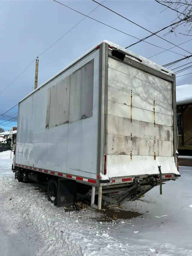 Hino 195 2016 20’ - Photo 6