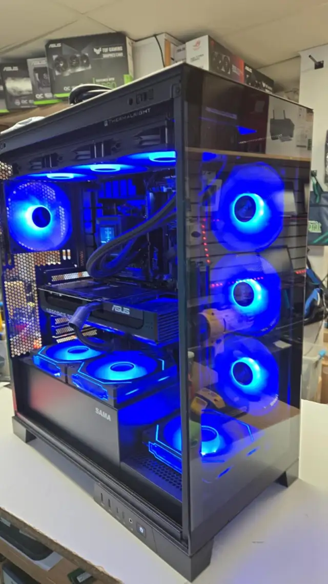 PC GAMING NEUF Ryzen 7 9800X3D RTX5070 12GB 32GB DDR5 2To NVMe