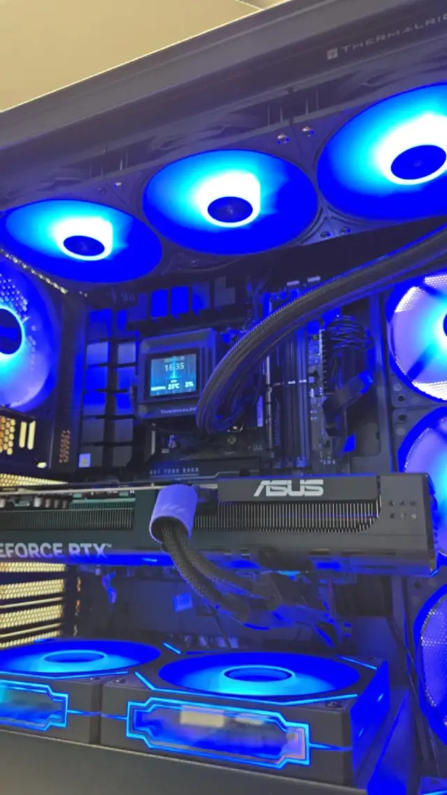 PC GAMING NEUF Ryzen 7 9800X3D RTX5070 12GB 32GB DDR5 2To NVMe - Photo 5