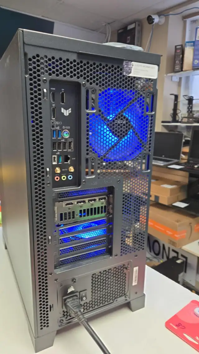 PC GAMING NEUF Ryzen 7 9800X3D RTX5070 12GB 32GB DDR5 2To NVMe - Photo 8