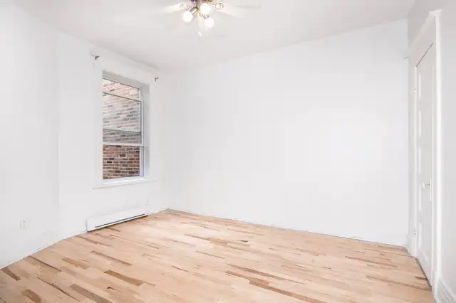 Beau Grand 5 ½, Ville-Marie, à 5 min. pieds du métro Frontenac - Photo 4