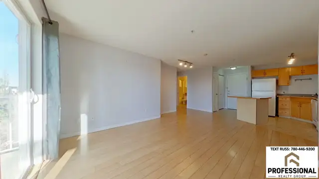 2 Bed / 2 Bath South Side Apartment with Parking - Photo 2