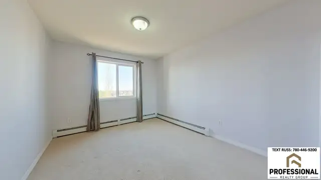 2 Bed / 2 Bath South Side Apartment with Parking - Photo 6