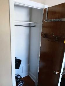 Bedroom for rent - Photo 2