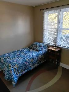 Bedroom for rent - Photo 3