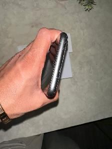 IPHONE 11 64GB Airpods/Charger Set/Delivery - Photo 5