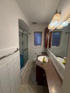 ROOM FOR RENT MIDTOWN TORONTO AVAILABLE IMMEDIATELLY - Photo 5